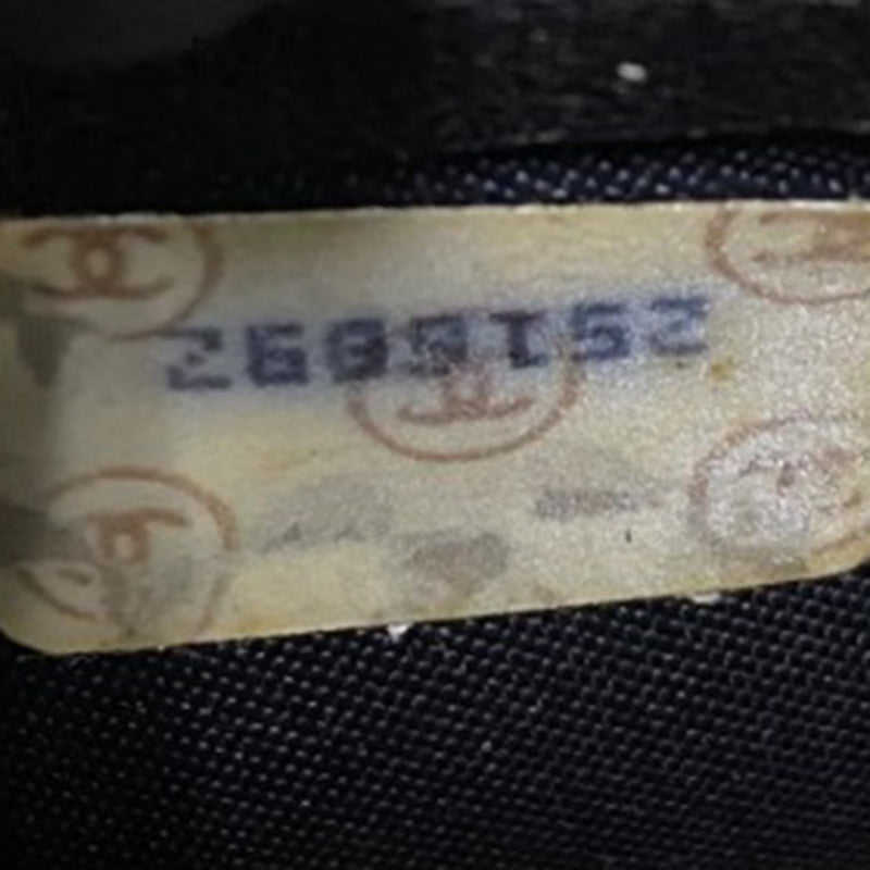 CC Chevron Lambskin Box Crossbody - Image 8