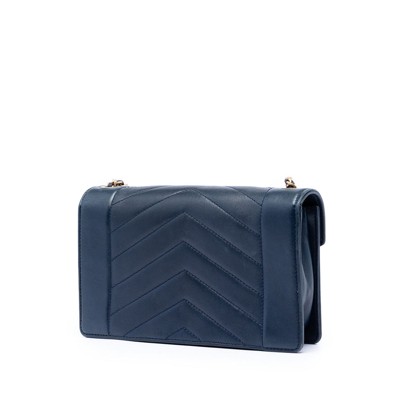 Small Reversed Chevron Lambskin Flap - Image 2