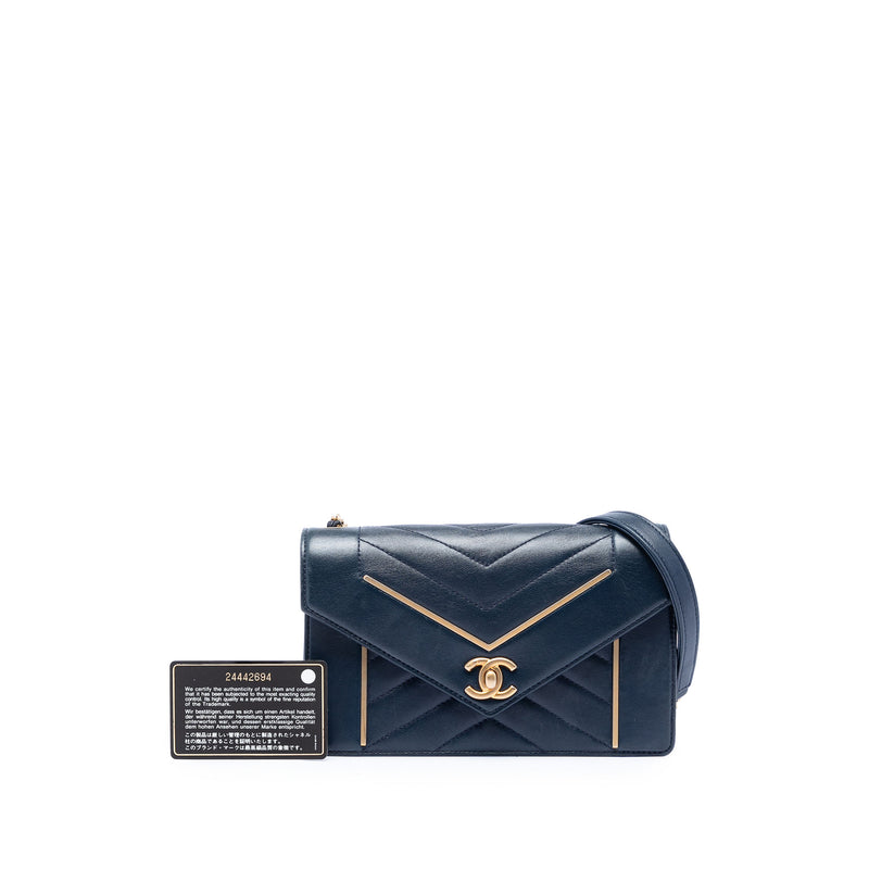 Small Reversed Chevron Lambskin Flap - Image 6