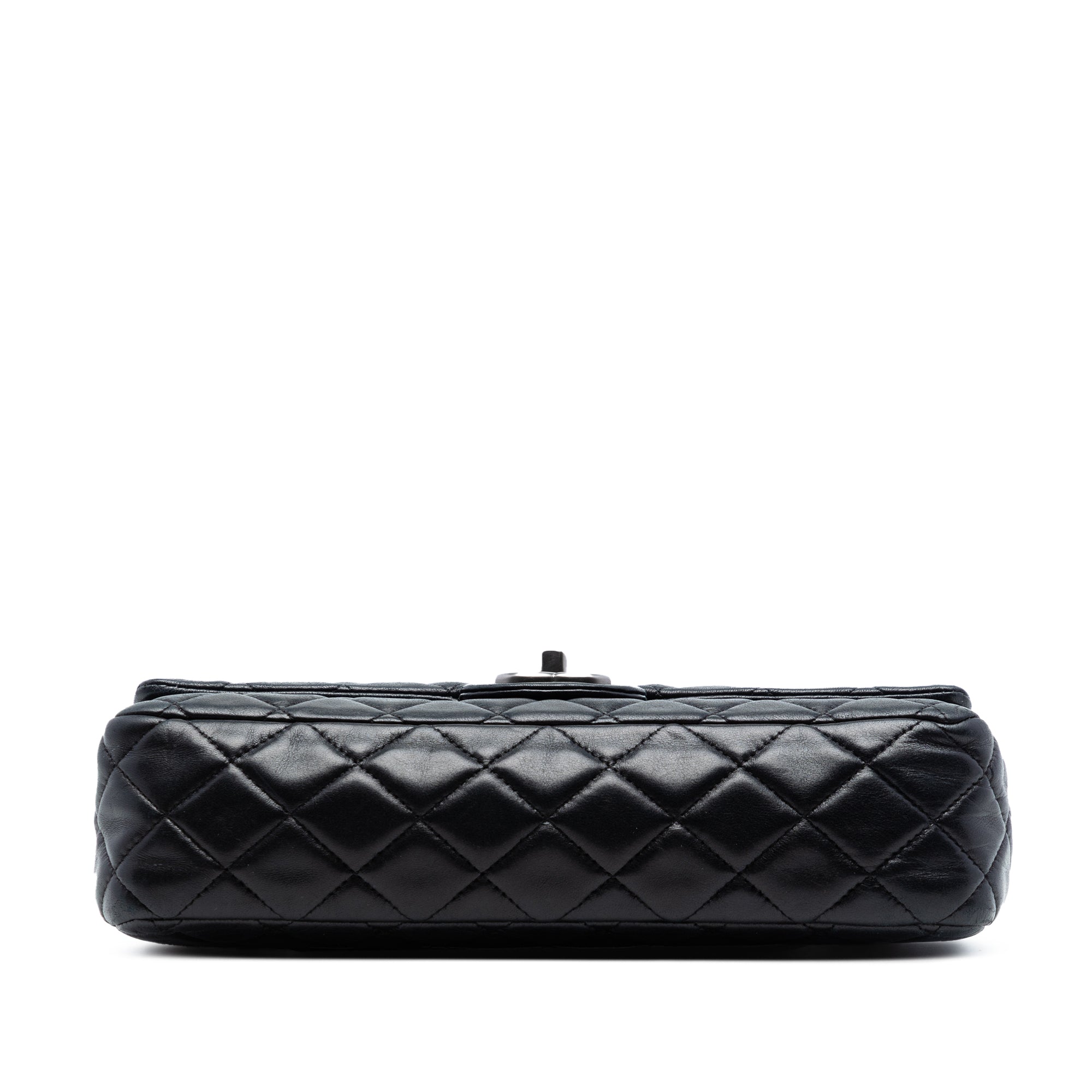 Medium Classic Lambskin Double Flap - Image 3