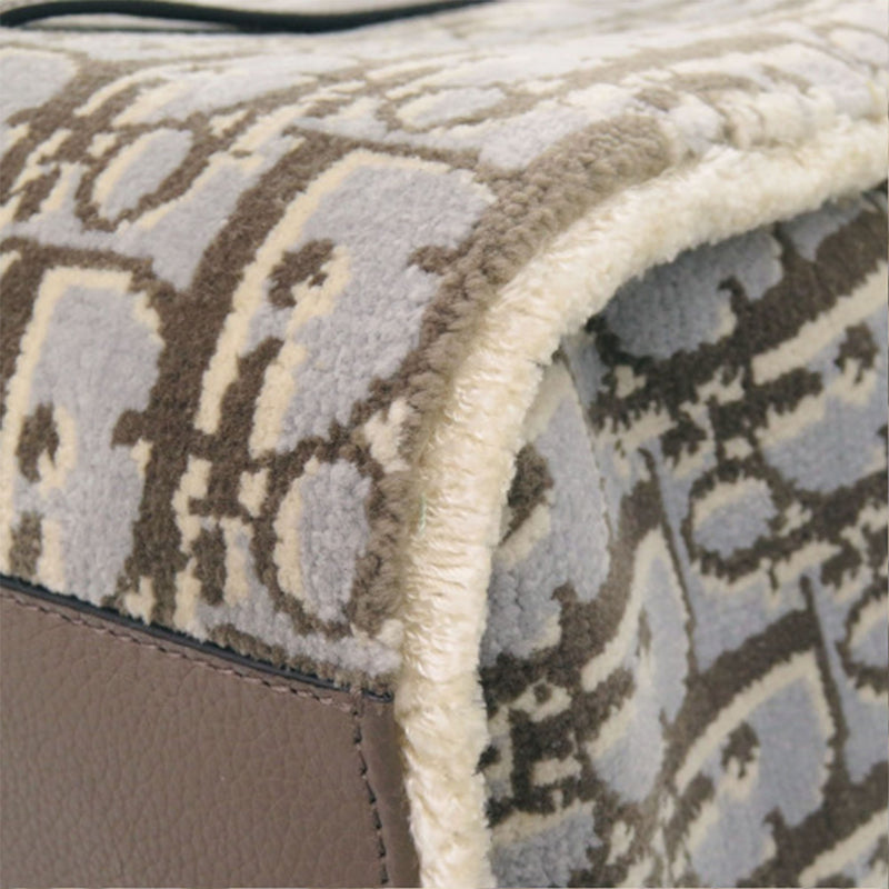 Large Oblique Wool Corolle Tote - Image 8