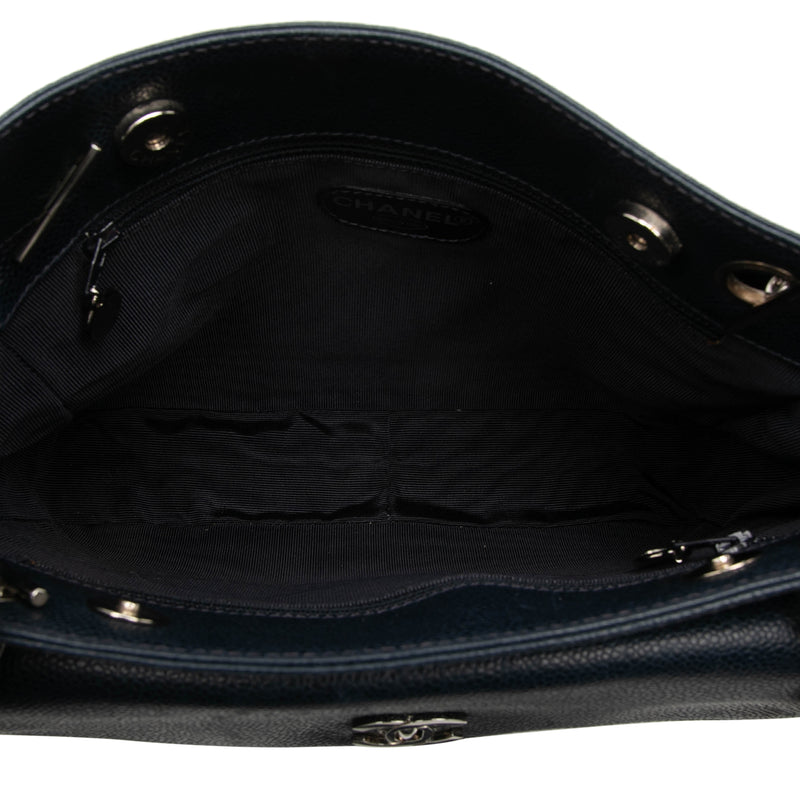 CC Caviar Front Pocket Shoulder Bag - Image 4