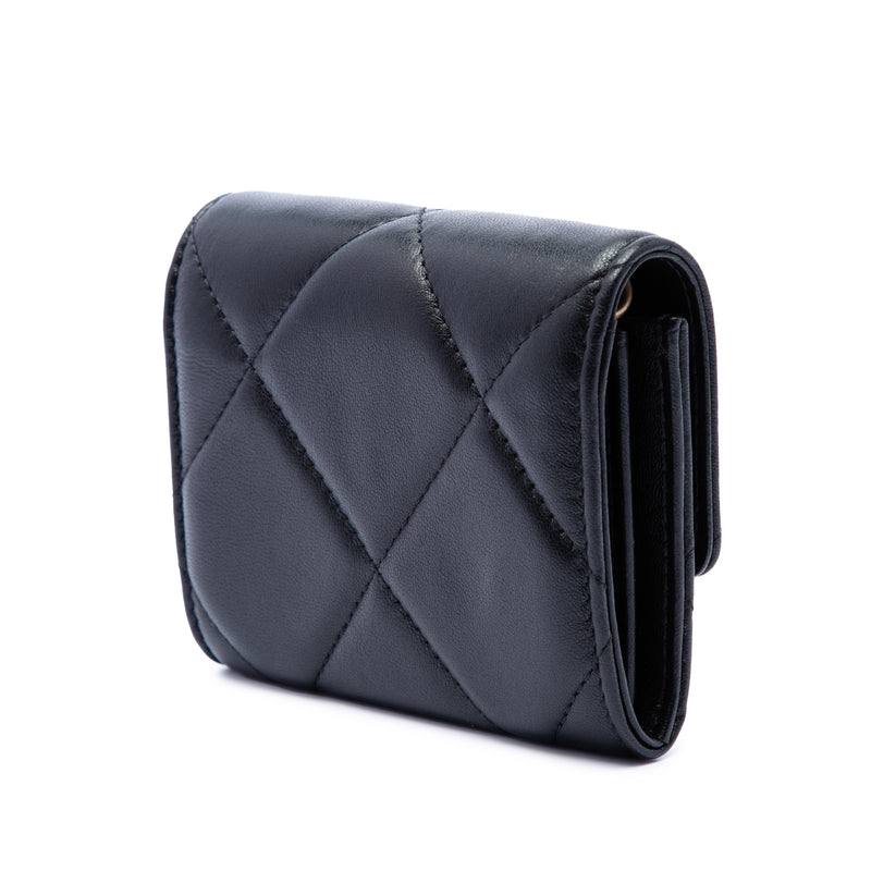 Quilted Lambskin 19 Flap Coin Purse With Chain - Image 2