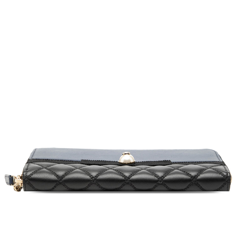 Bicolor Quilted Lambskin Faux Pearl Ribbon Long Wallet - Image 3