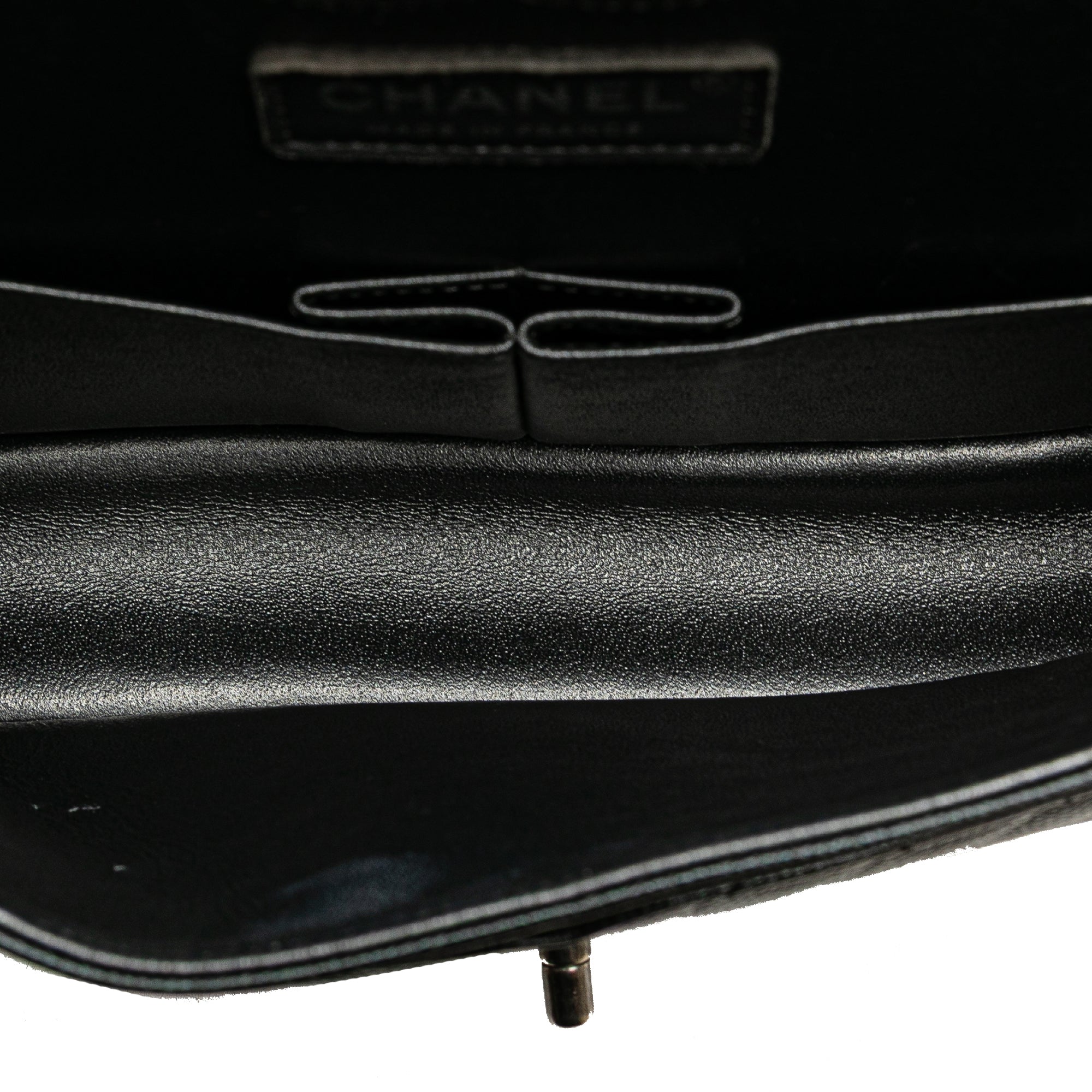 Medium Classic Chevron Caviar Double Flap - Image 4