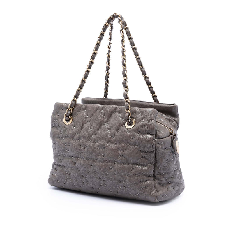 CC Caviar Wild Stitch Tote - Image 2