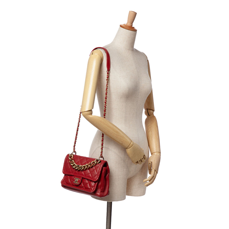 Small Quilted Lambskin Chain Link Flap - Image 10