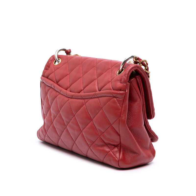 Small Quilted Lambskin Chain Link Flap - Image 2