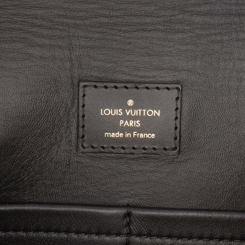 Glazed Calfskin Sac Triangle PM - Image 5