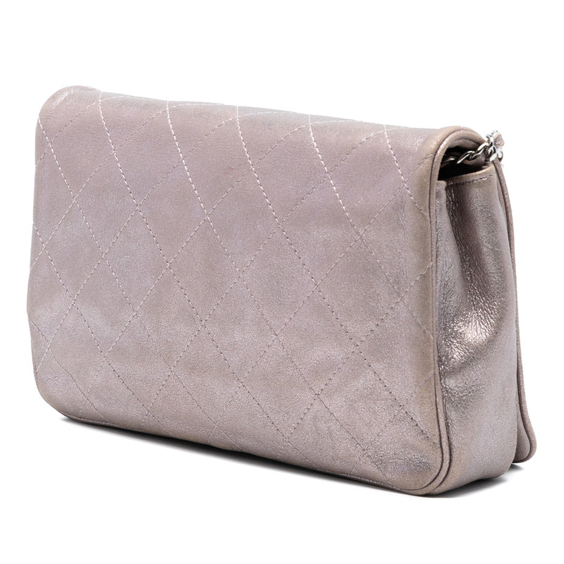 CC Quilted Metallic Lambskin Wallet On Chain - Image 2