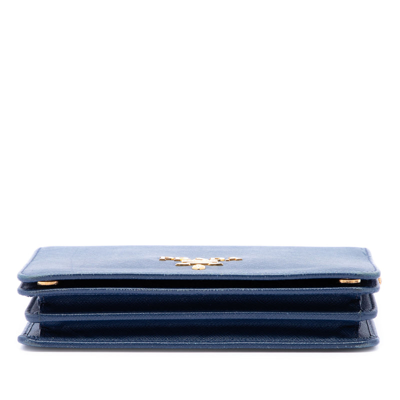 Saffiano Lux Wallet on Chain - Image 3