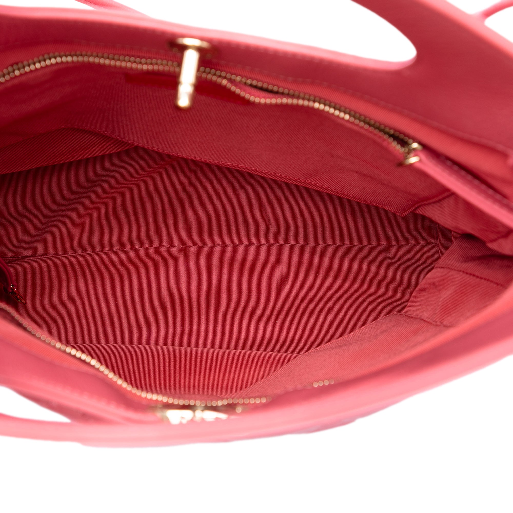 Small Quilted Shiny Aged Calfskin 31 Shopping Bag - Image 4