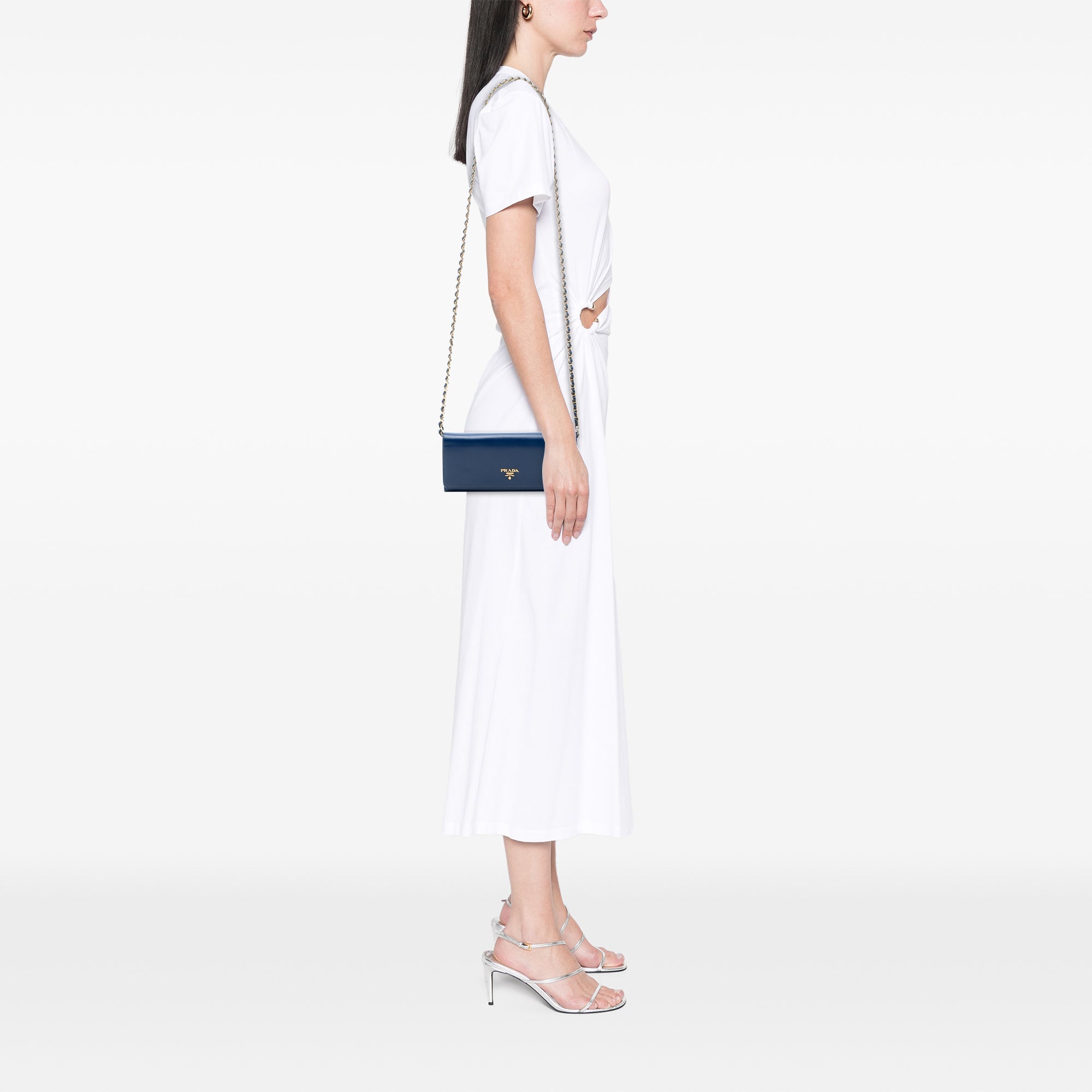 Saffiano Wallet On Chain - Image 6