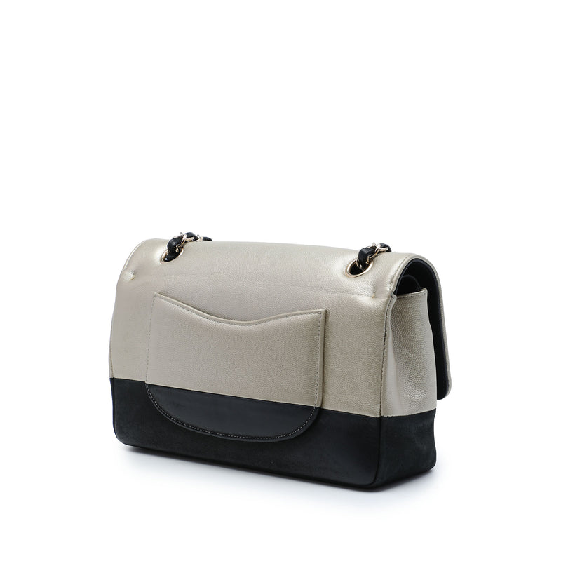 Medium Classic Bicolor Caviar and Iridescent Calfskin Double Flap - Image 2