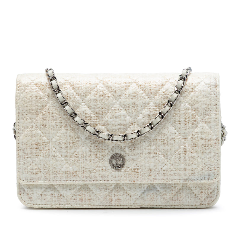 CC Coated Tweed Wallet On Chain