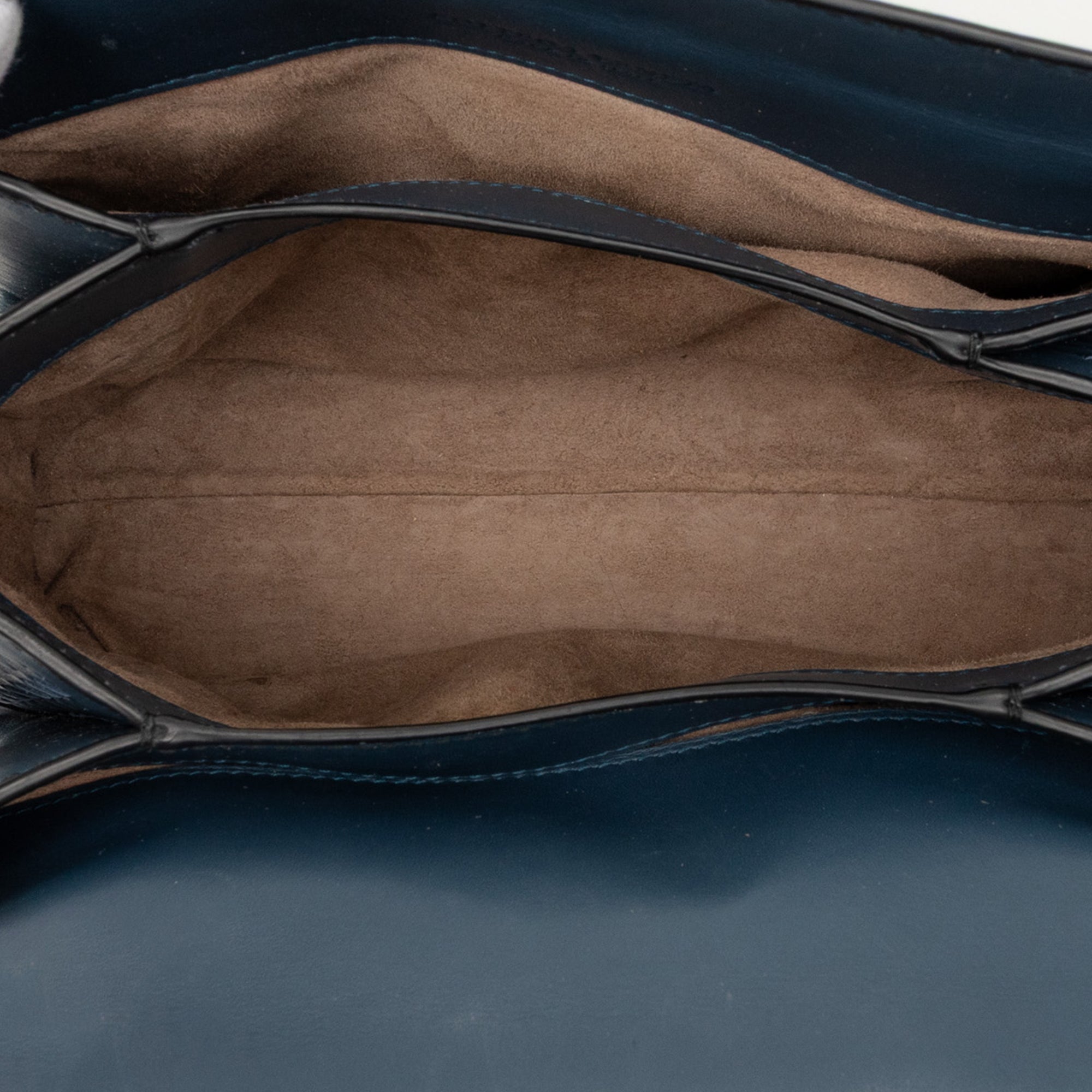 Small Intrecciato Trimmed Nappa Piazza Top Handle Satchel - Image 4
