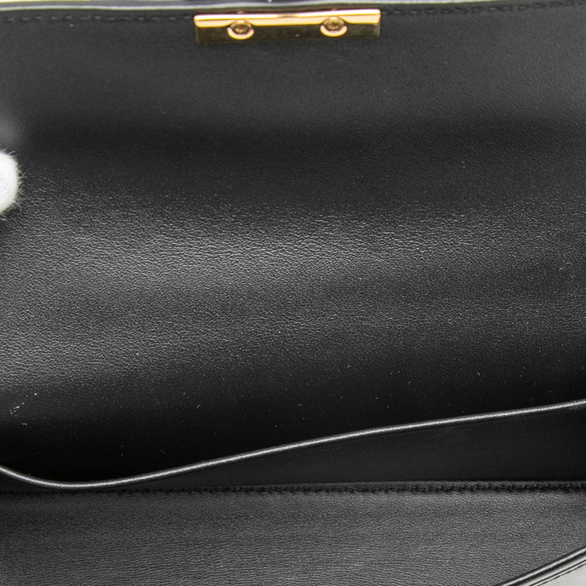 Smooth Calfskin Cuir Triomphe Chain Shoulder Bag - Image 4