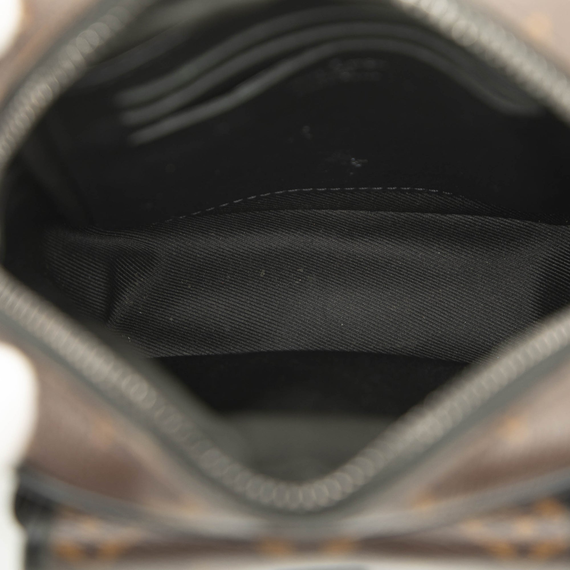 Monogram Macassar Christopher Wearable - Image 4