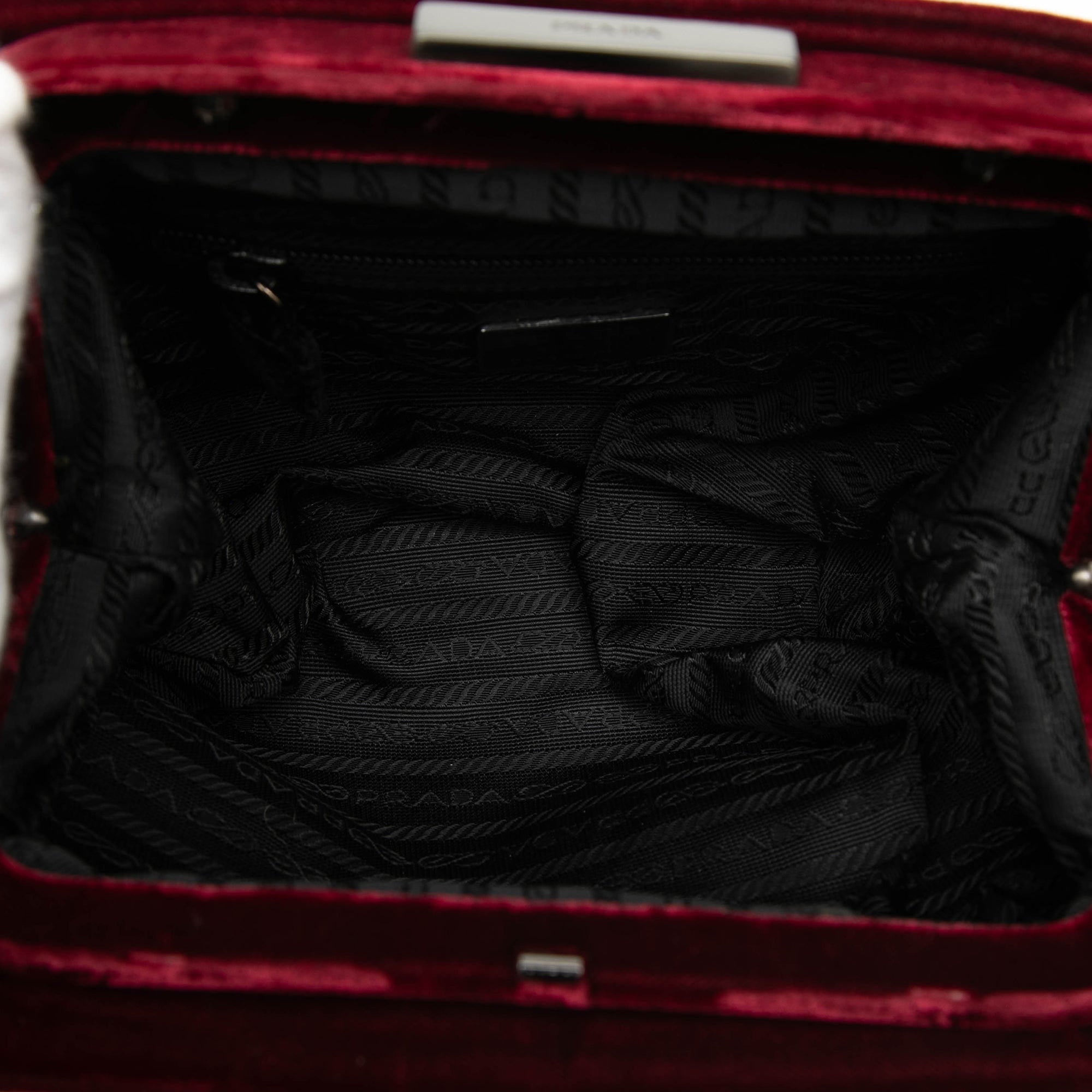 Velvet Frame Clasp Shoulder Bag - Image 4