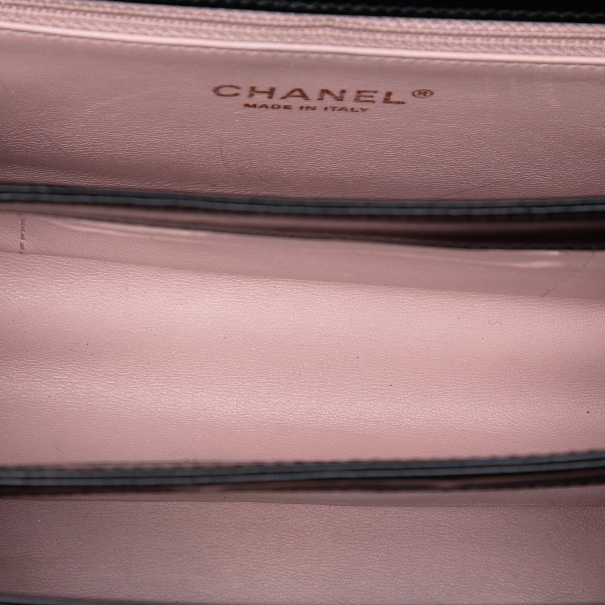 Paris Cosmopolite Mini Aged Calfskin Straight Lined Flap - Image 4