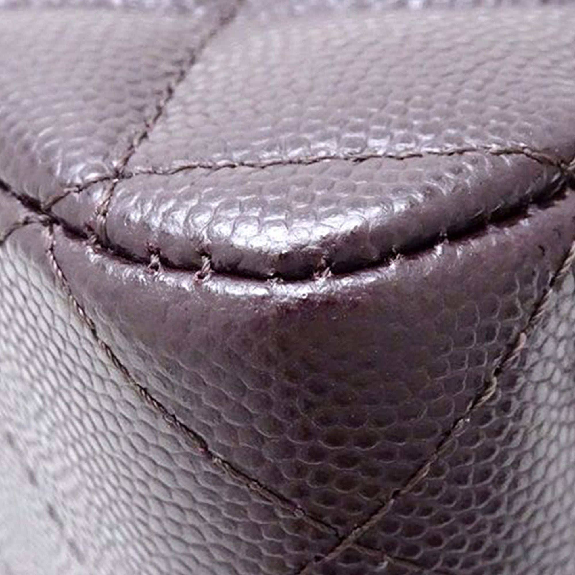 Medium Classic Caviar Double Flap - Image 17