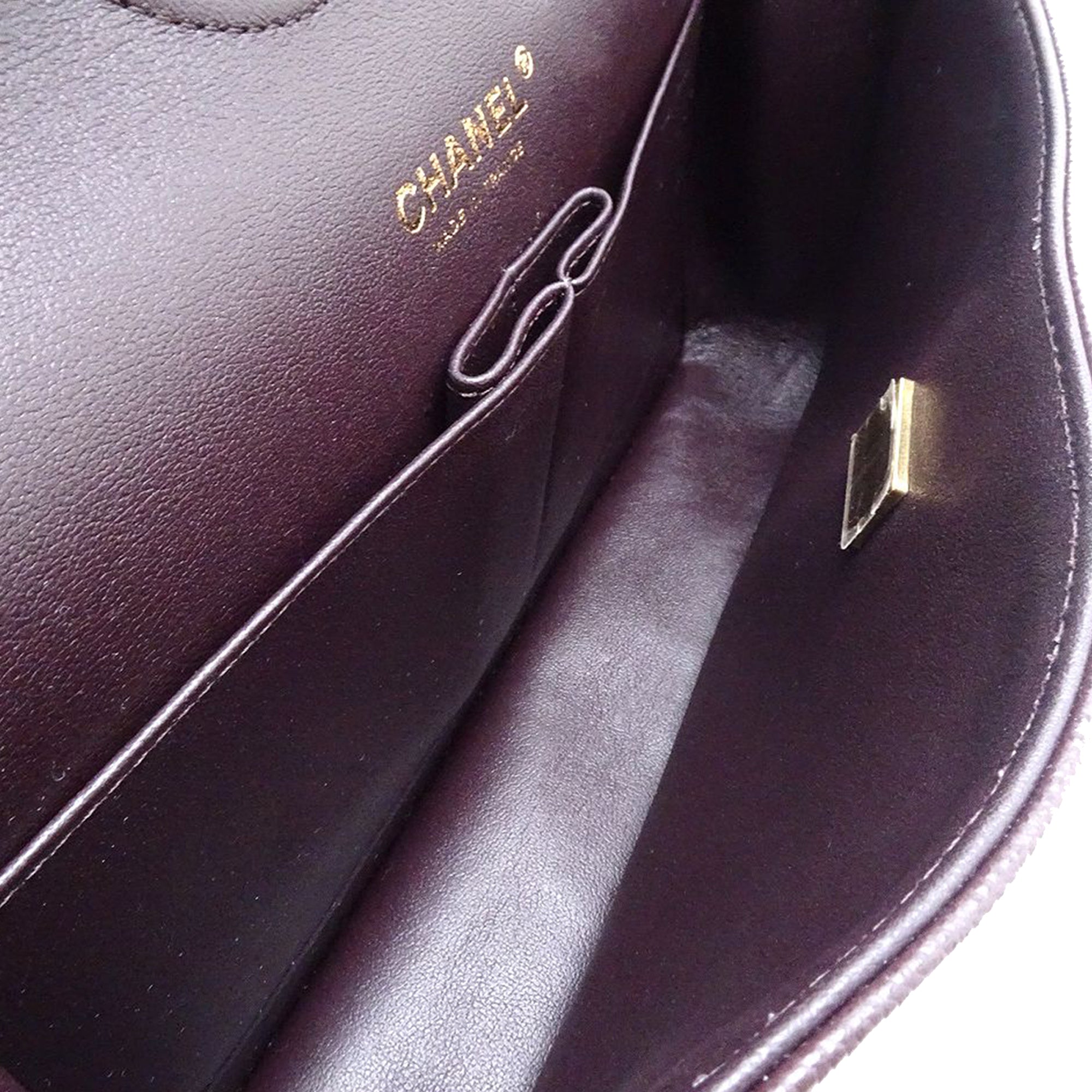 Medium Classic Caviar Double Flap - Image 5