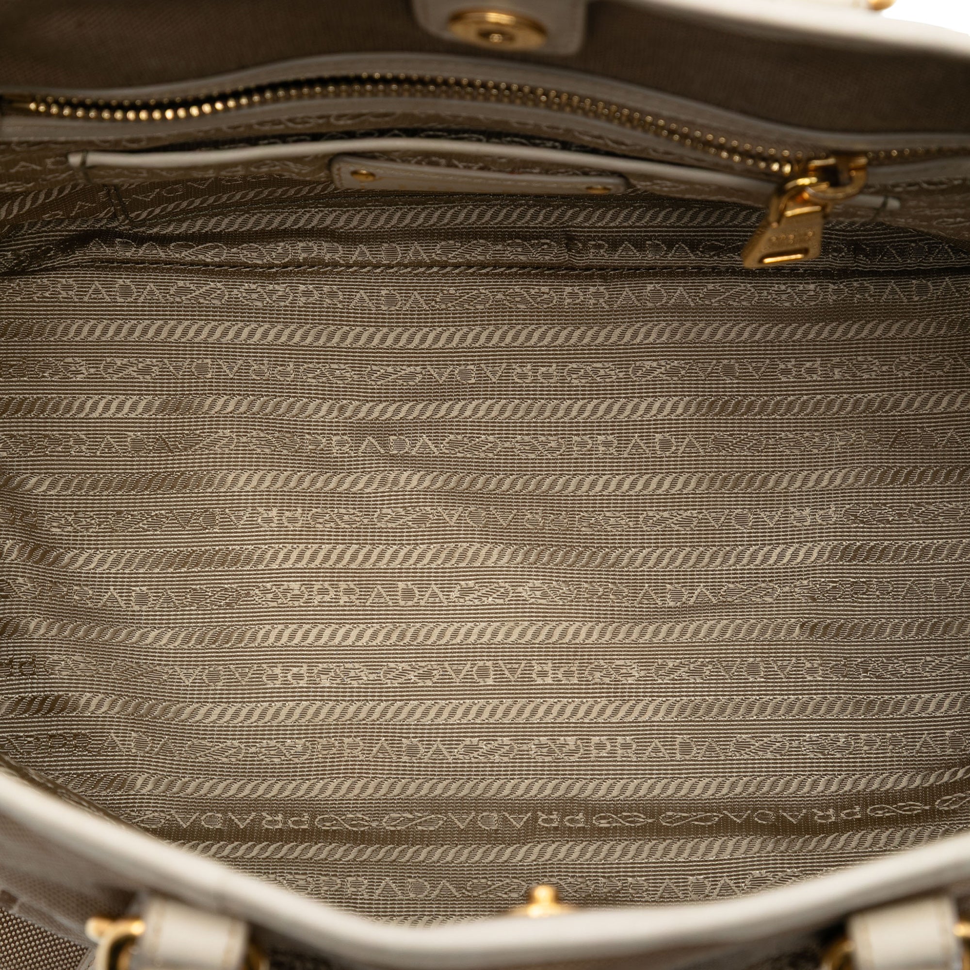 Canvas Canapa Logo Bow Satchel - Image 4