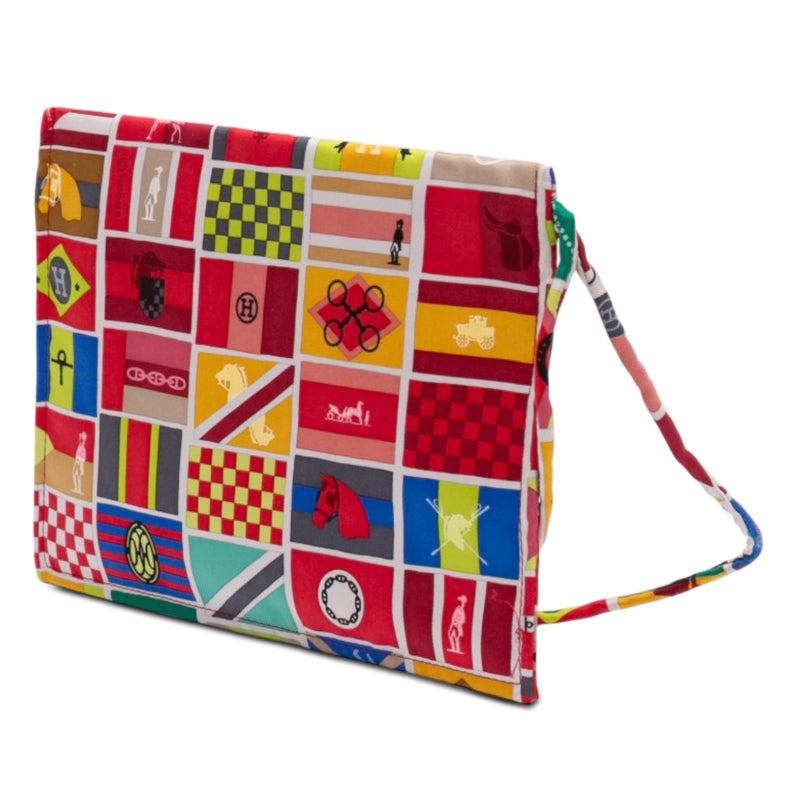 Hermes en Voyage Silk Pouch - Image 2