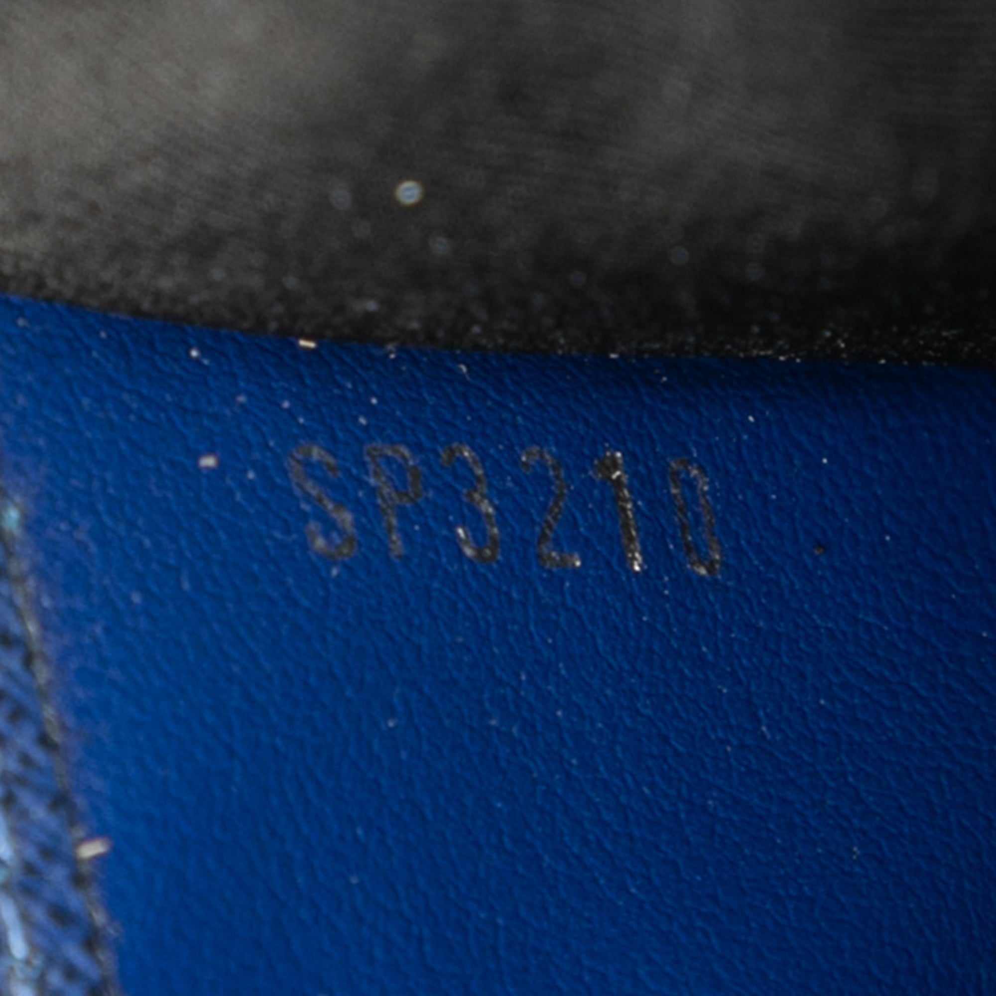 Monogram Taigarama Pochette Discovery PM - Image 6