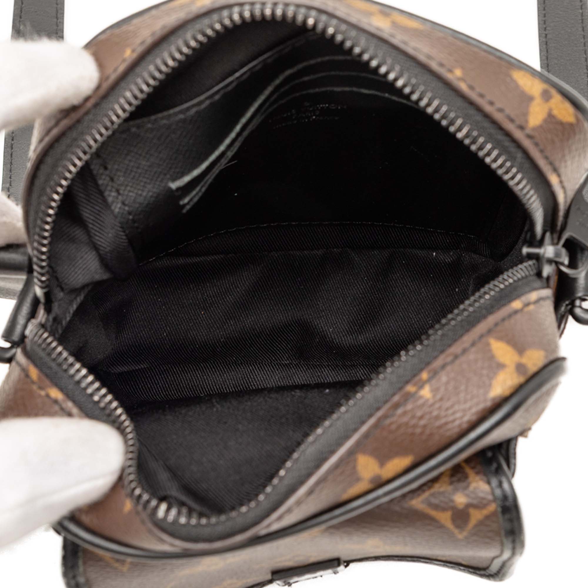 Monogram Macassar Christopher Wearable - Image 4