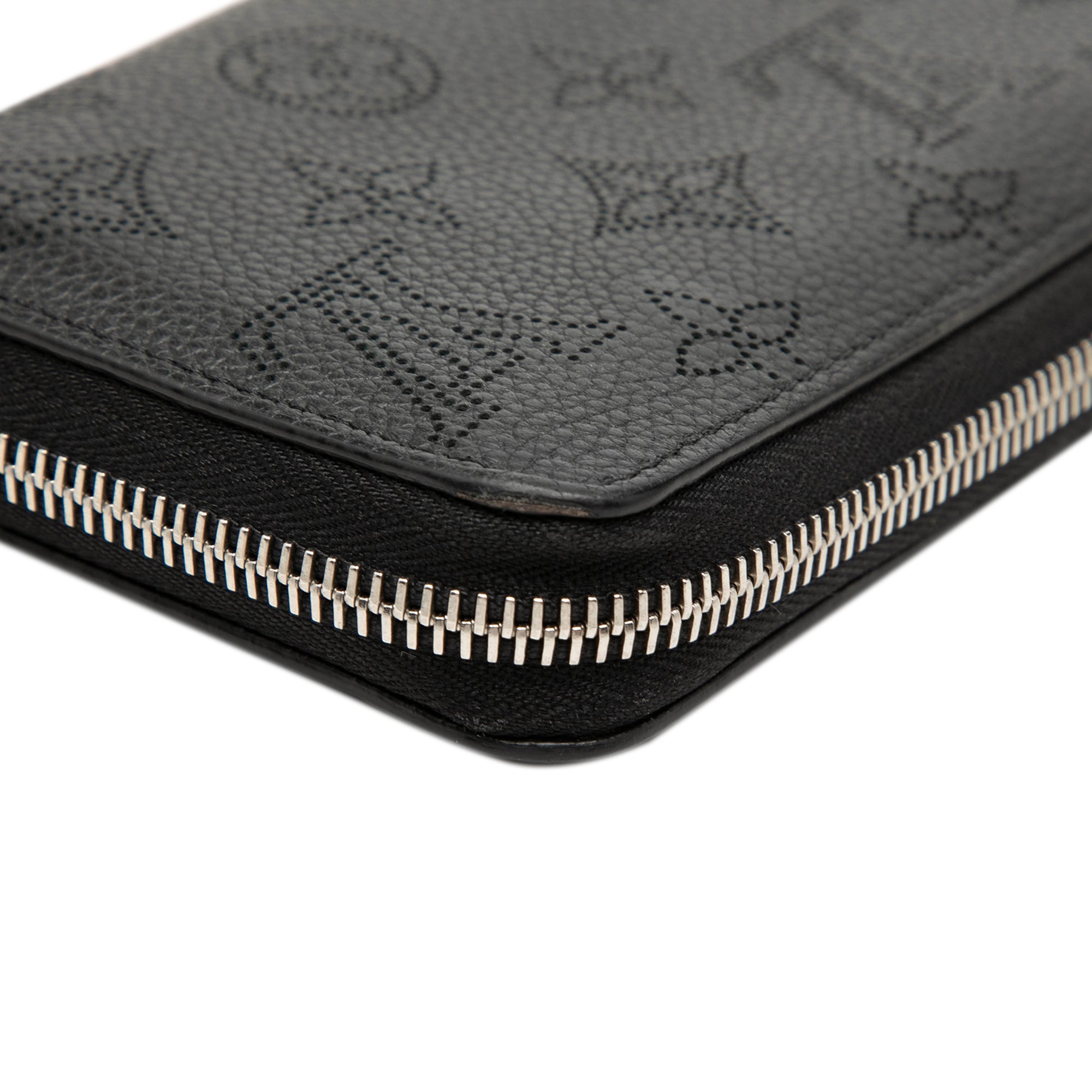Monogram Mahina Zippy Long Wallet - Image 7