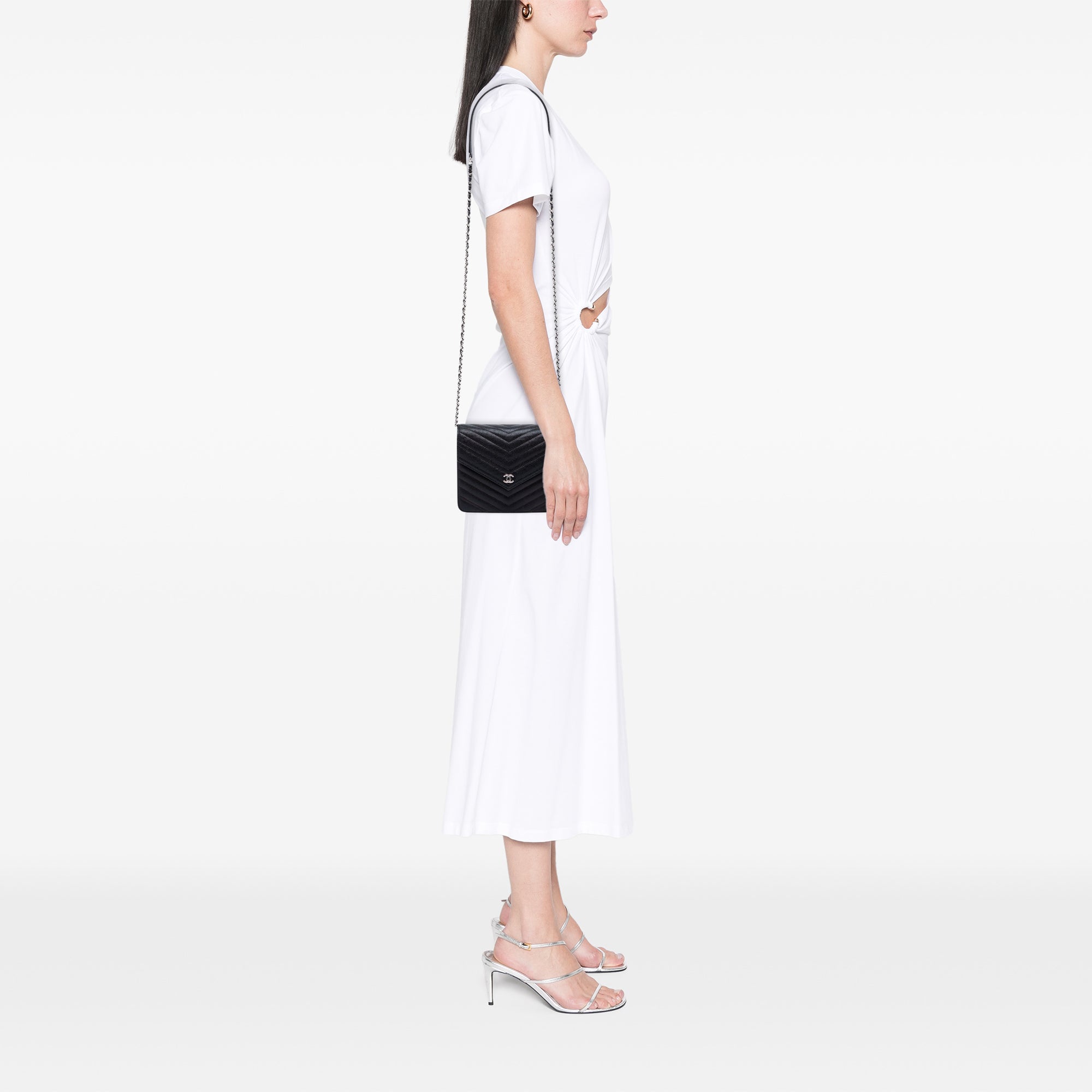 CC Chevron Caviar Square Wallet On Chain - Image 7