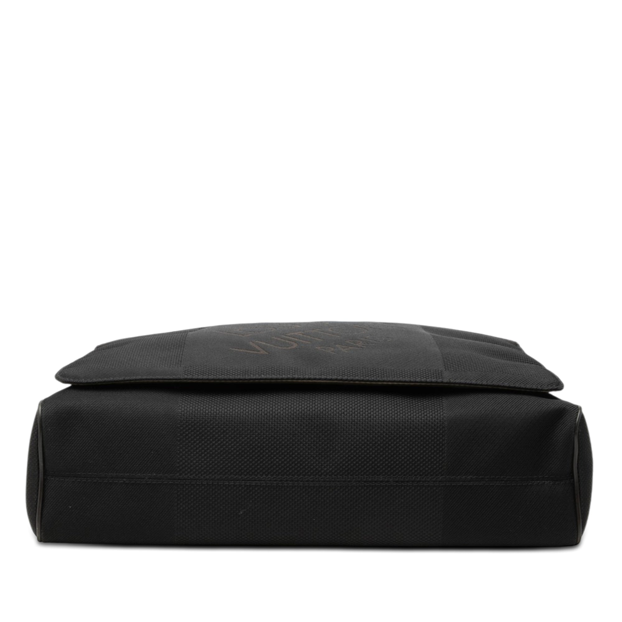 Damier Geant Messenger Bag - Image 3