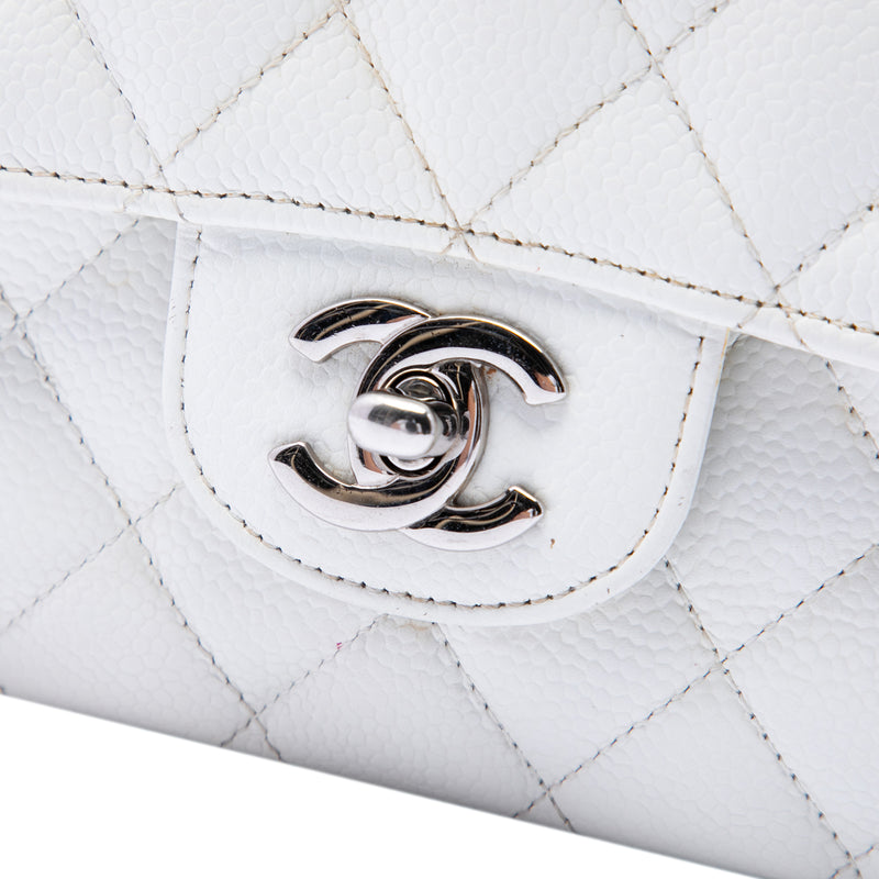 Medium Classic Caviar Double Flap - Image 5