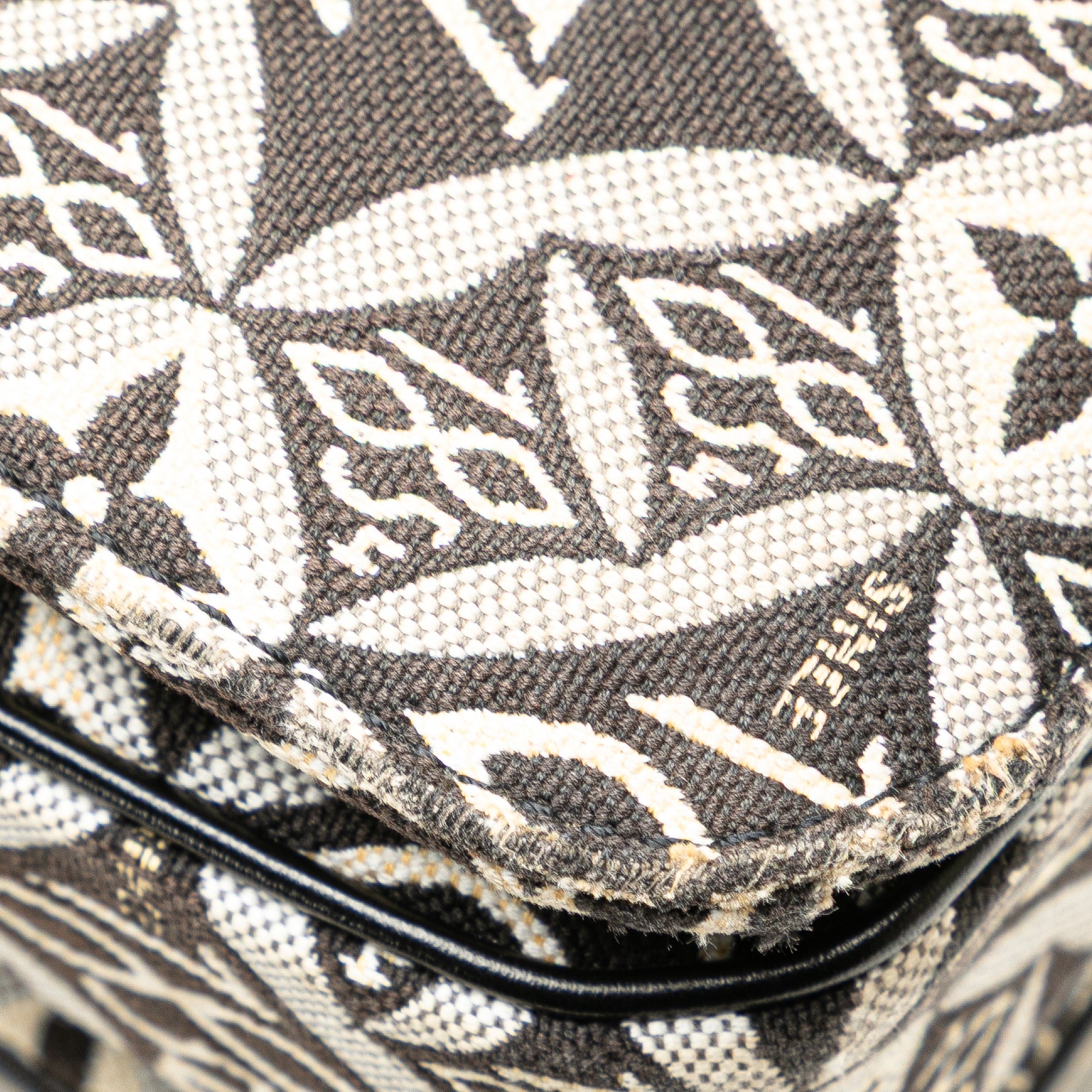 Since 1854 Pochette Metis - Image 10