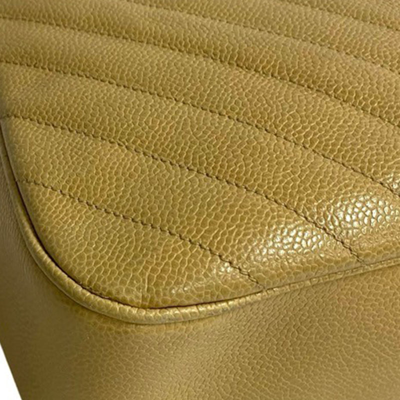 CC Chevron Caviar Vanity Case with Chain - Image 19