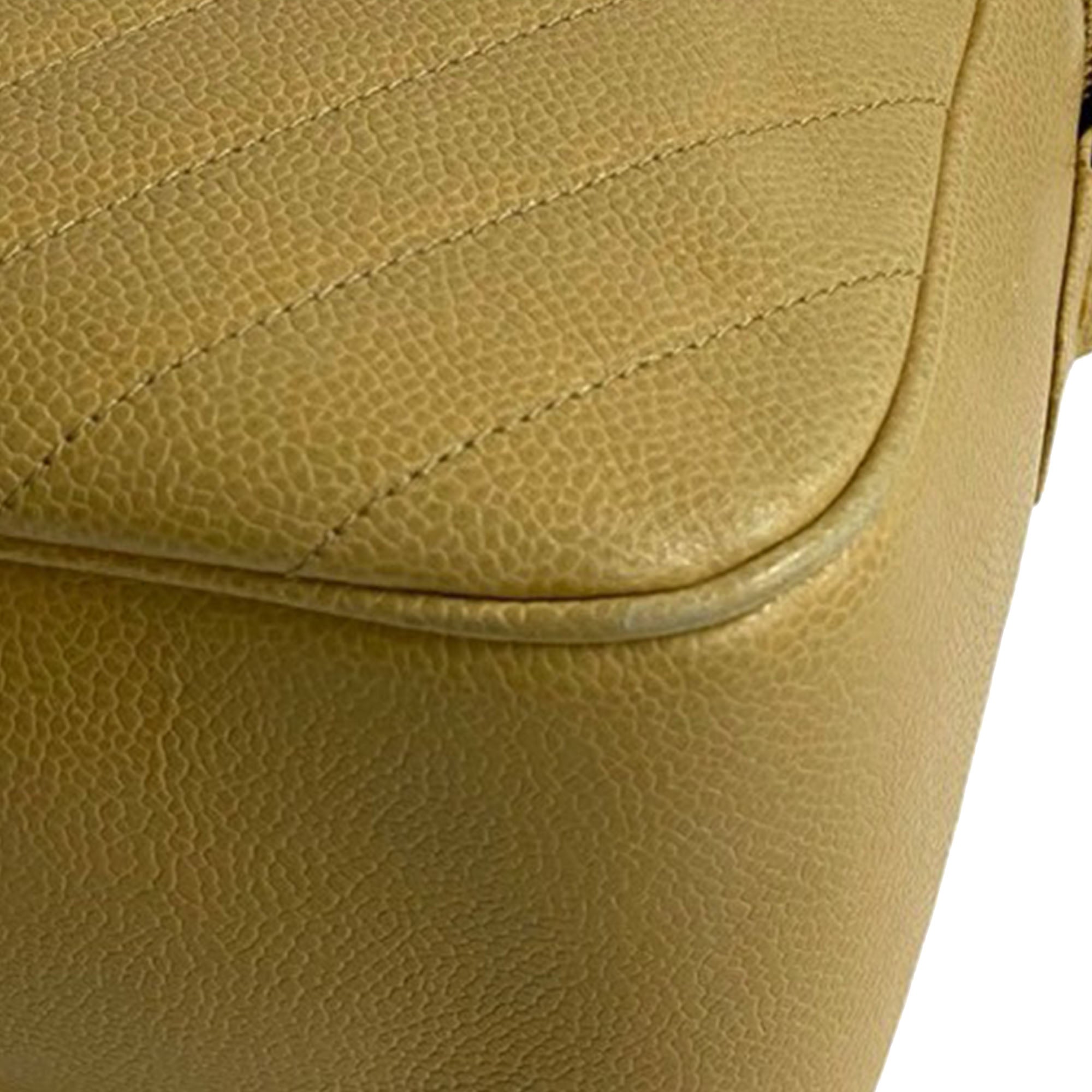 CC Chevron Caviar Vanity Case with Chain - Image 20