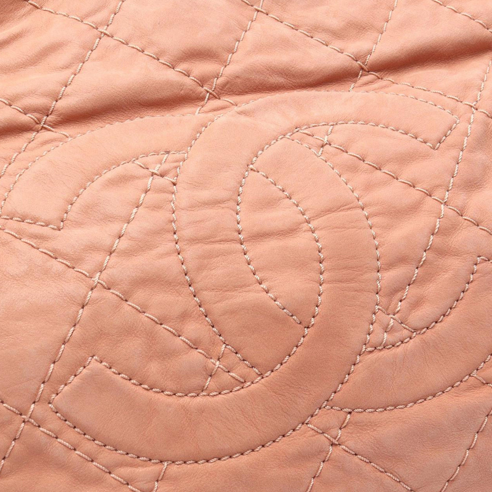 Large CC Quilted Suede Sea Hit Tote - Image 6