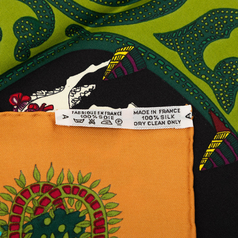 Le Paradis du Roy Silk Scarf 90 - Image 2