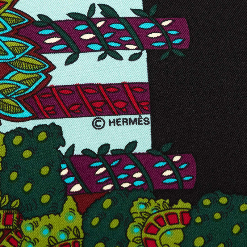 Le Paradis du Roy Silk Scarf 90 - Image 3