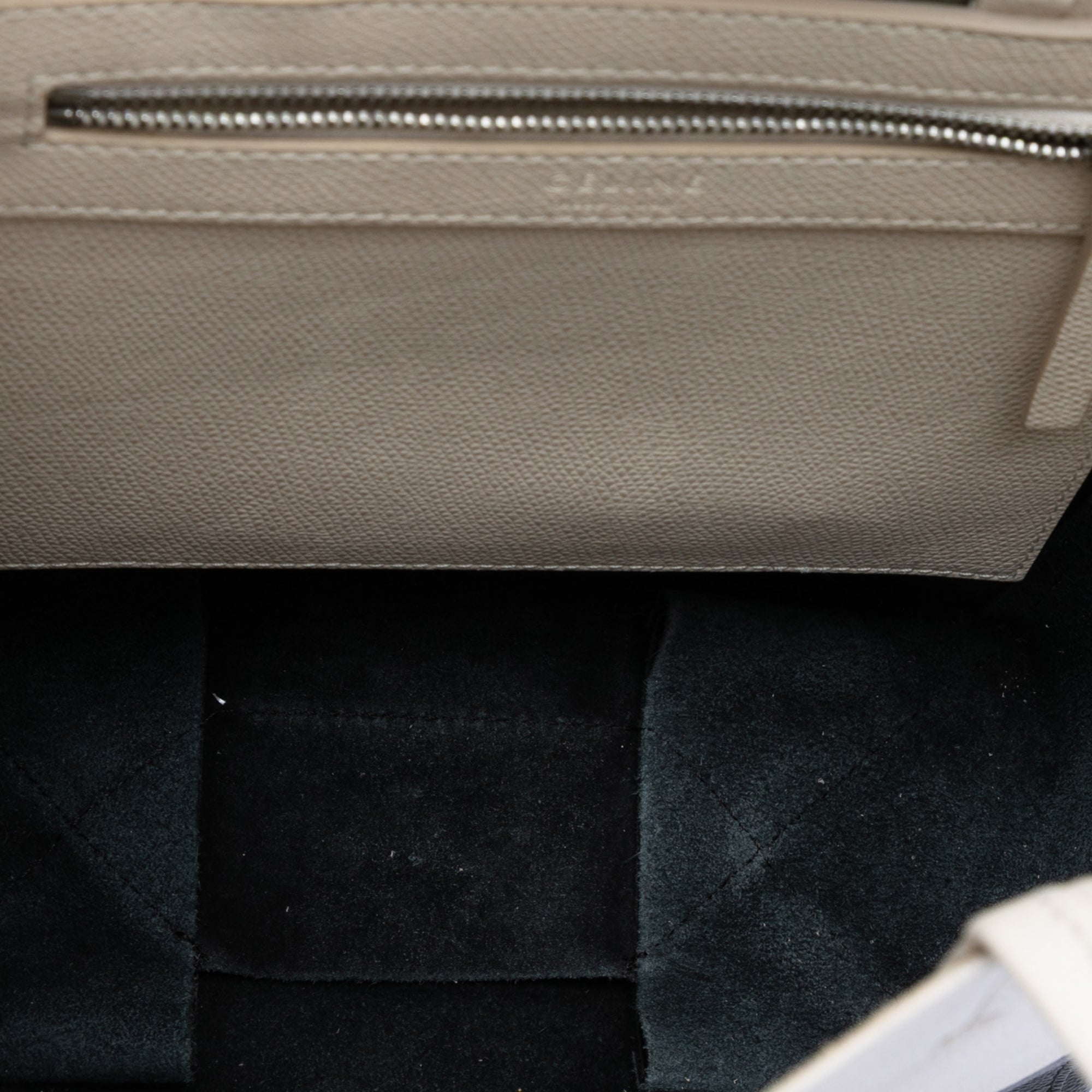 Small Bicolor Grained Calfskin Vertical Cabas Tote - Image 4