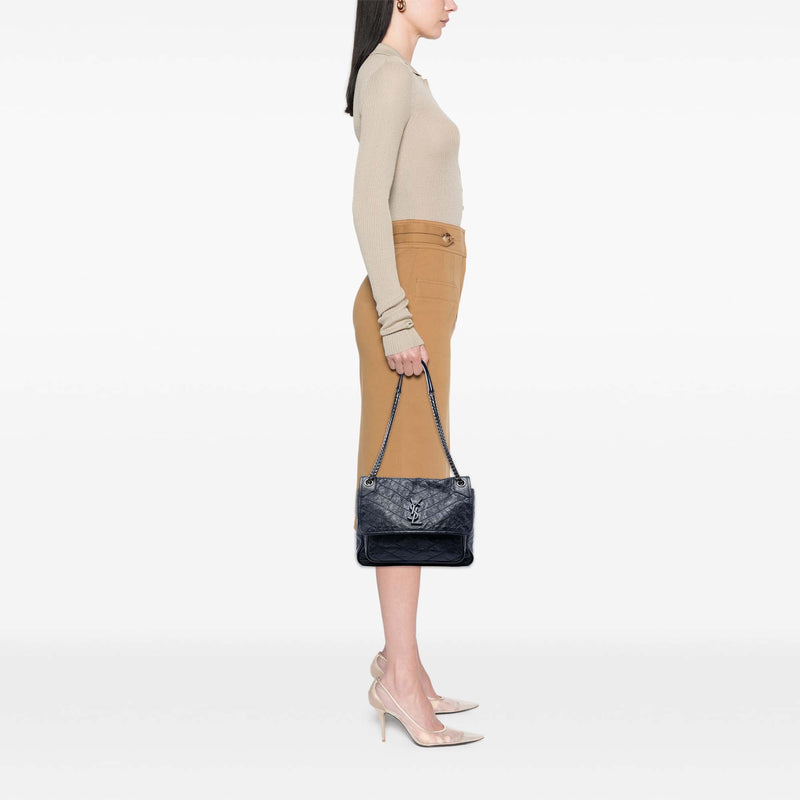 Medium Crinkled Calfskin Niki - Image 6