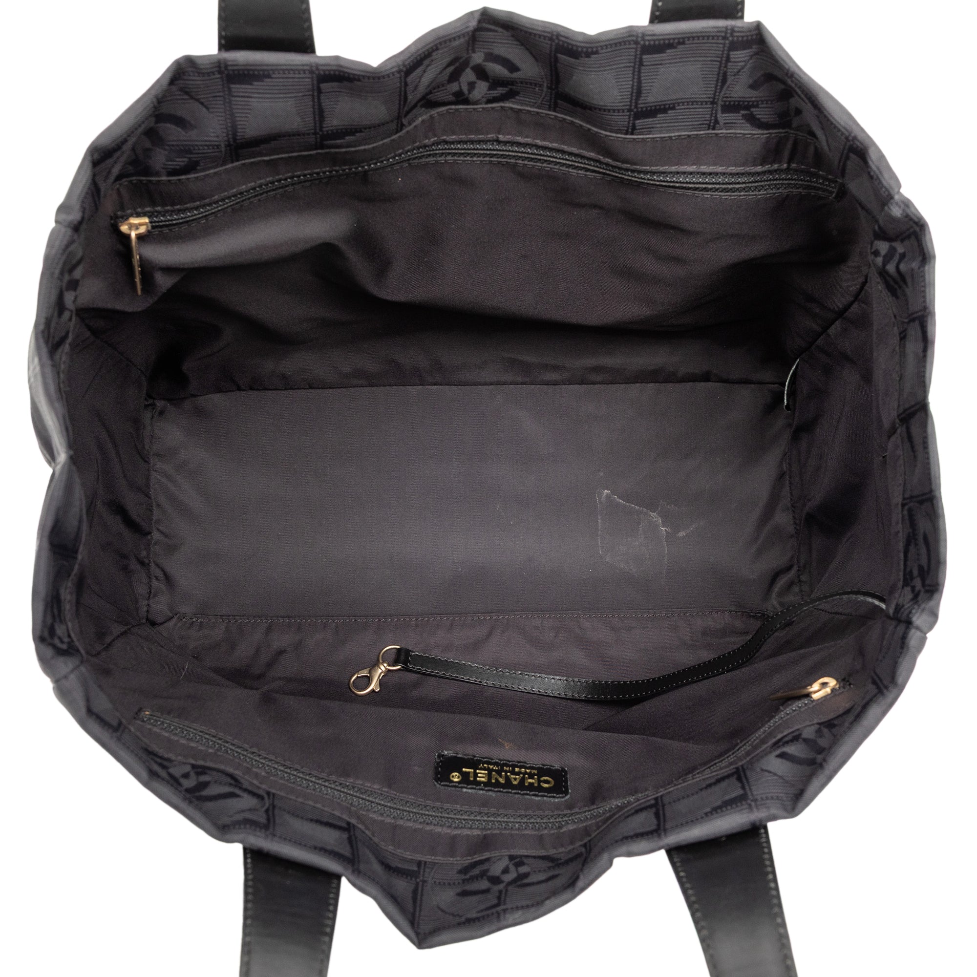 New Travel Line Nylon Tote - Image 4