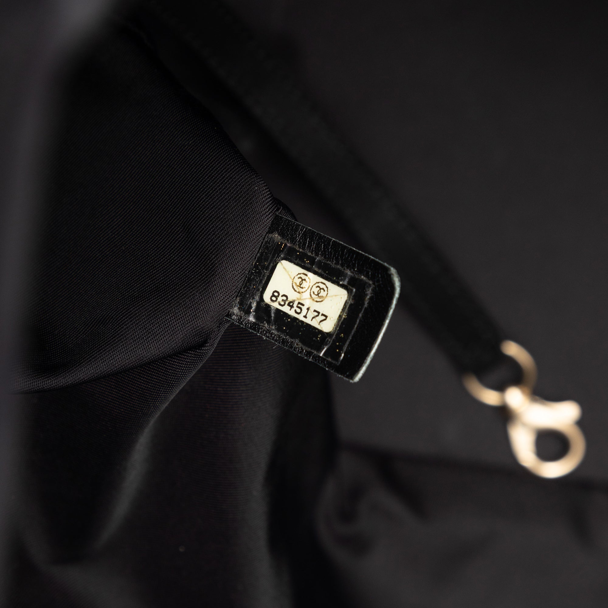 New Travel Line Nylon Tote - Image 6