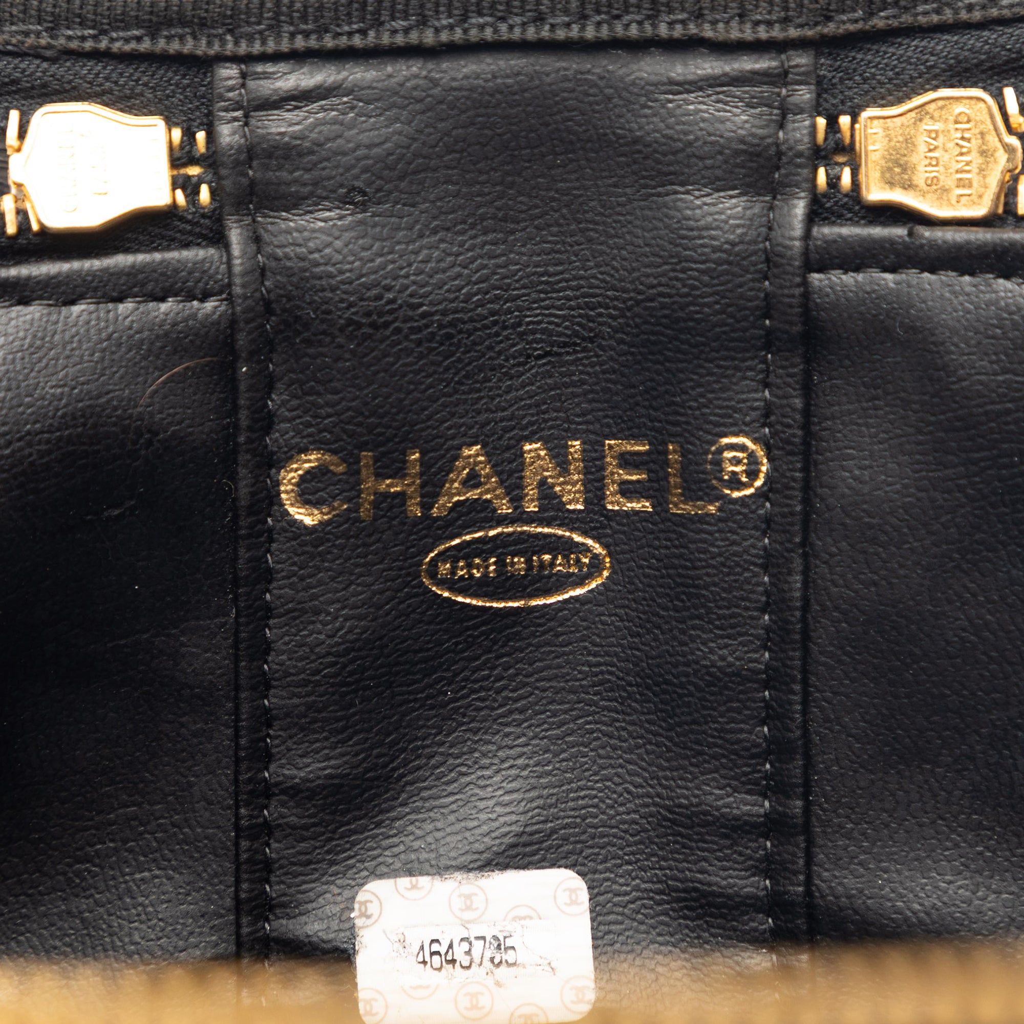 CC Caviar Vanity Bag - Image 5