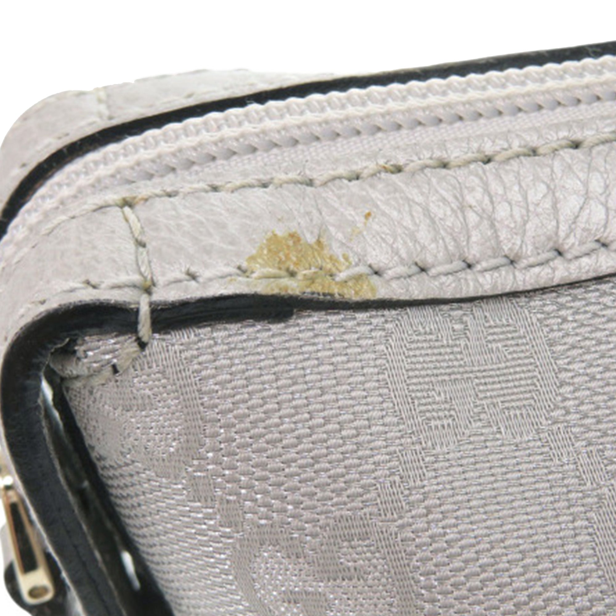 GG Canvas Handbag - Image 9