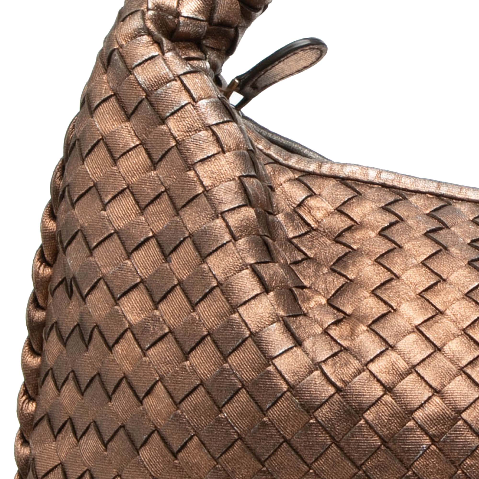 Small Metallic Nappa Intrecciato Veneta Hobo - Image 7
