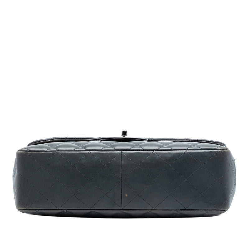Jumbo Classic Lambskin Bijoux Chain Single Flap - Image 3