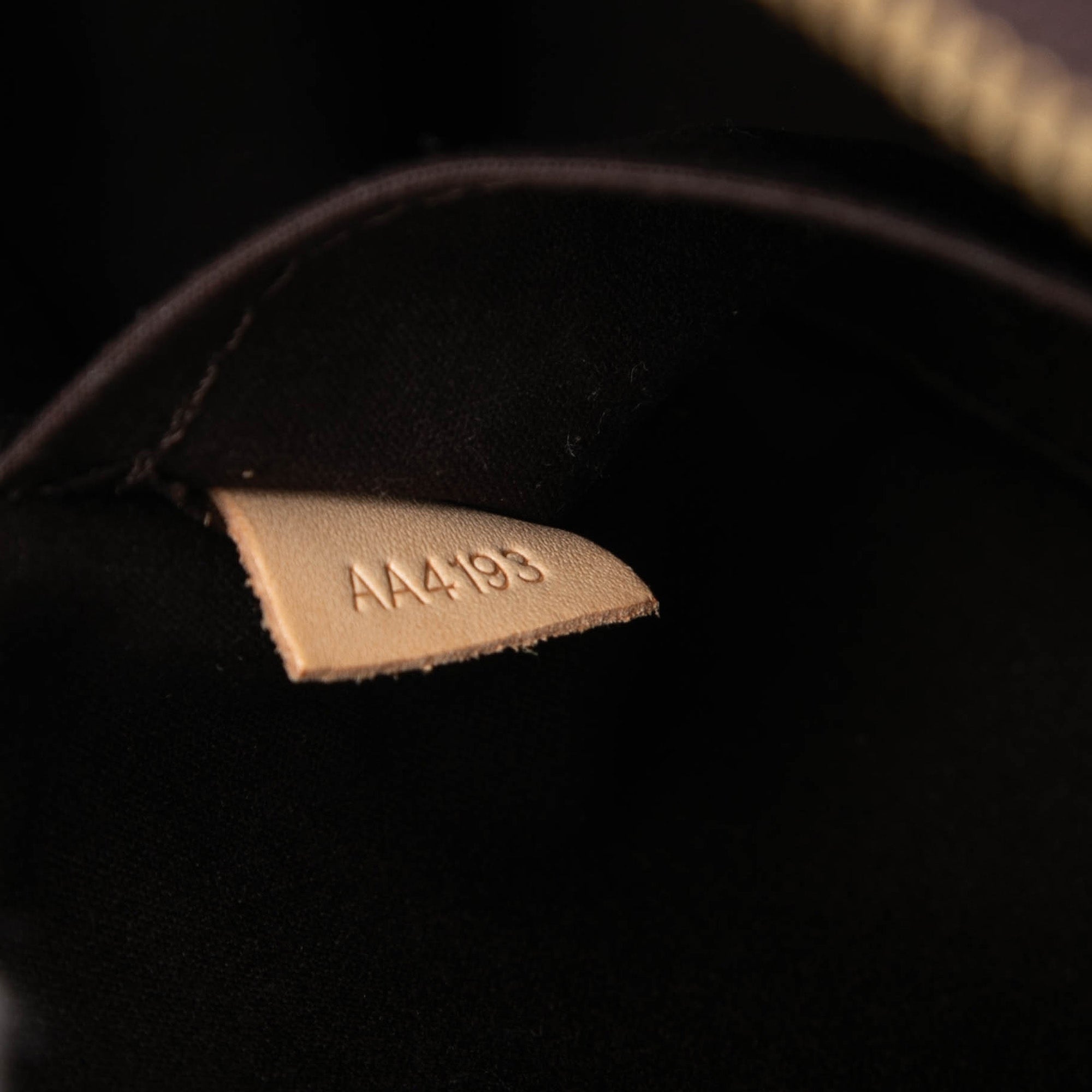 Monogram Vernis Montana - Image 6