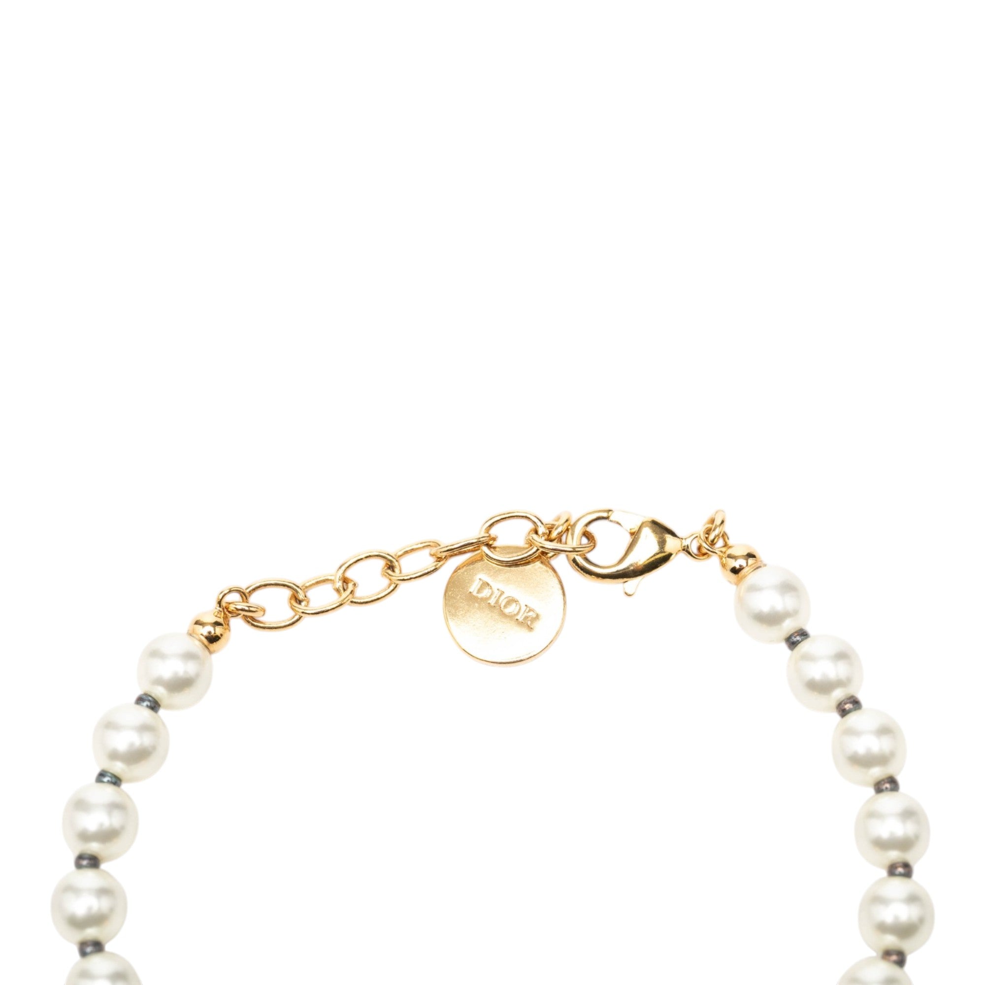 Gold Plated Resin Pearl 30 Montaigne Bracelet - Image 4